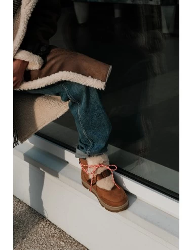 Ugg Boots Fourées Femme Classic Weather Hiker Daim Chestnut – Image 8